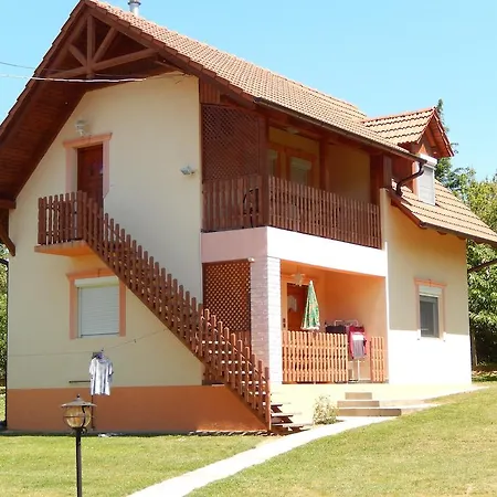Διαμέρισμα Zsuzsanna Apartmanhaz Zalakaros